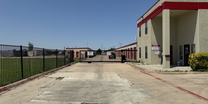 Drive up storage in Ft. Worth Texas