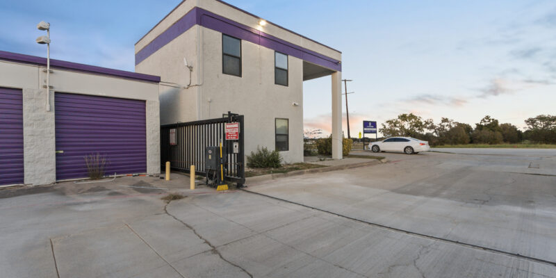 Curio Storage Ft worth Texas Oak Grove entrance to storage facility