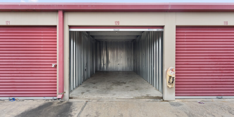 Curio Storage Self Storage Facility in Clute Texas Dive up unit for rent